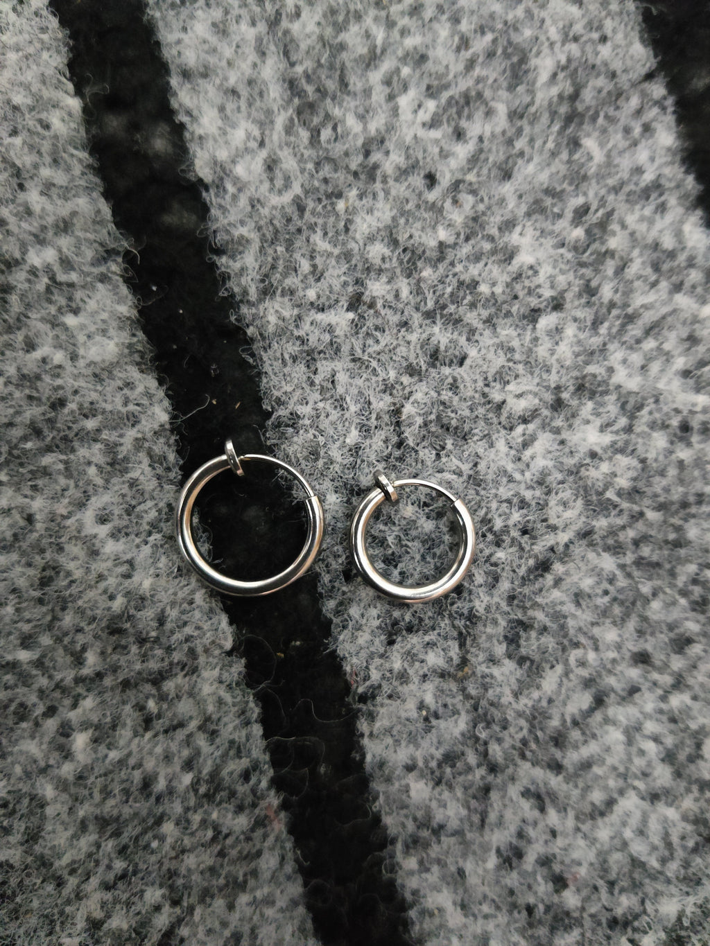 Retractable Hoop Retractable Hoop Nose/Lip/Earrings – Blink By Mehak